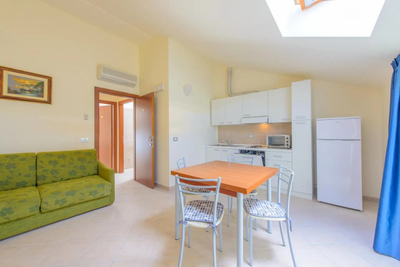 *** Apart Otel Residence Ducale Rimini İtalya